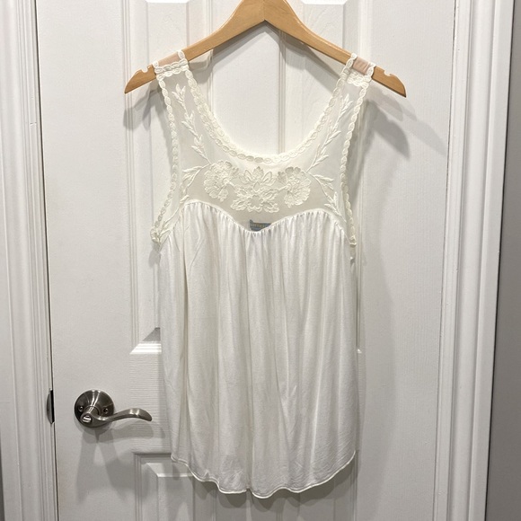 American Eagle Outfitters Tops - American Eagle Outfitters Soft & Sexy Lace Tank Top